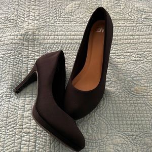 C&M Shoes | C&M Black Fabric Heel Pumps Size 8.5 M | Color: Black | Size: 8.5 M